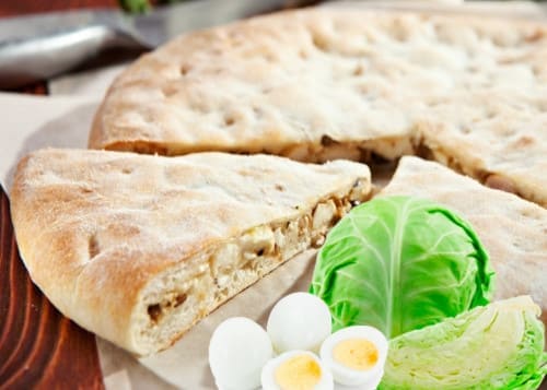 Осетинский пирог с капустой и яйцом