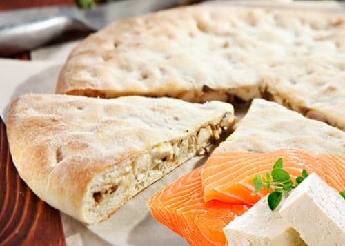 Пирог с форелью и осетинским сыром