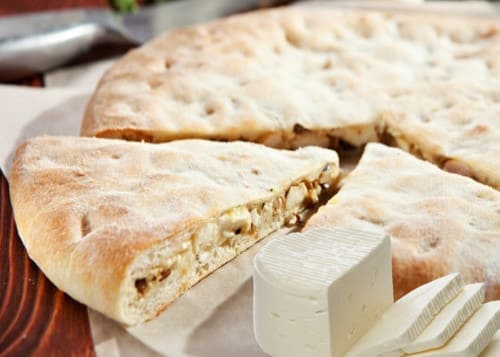 Пирог с осетинским сыром